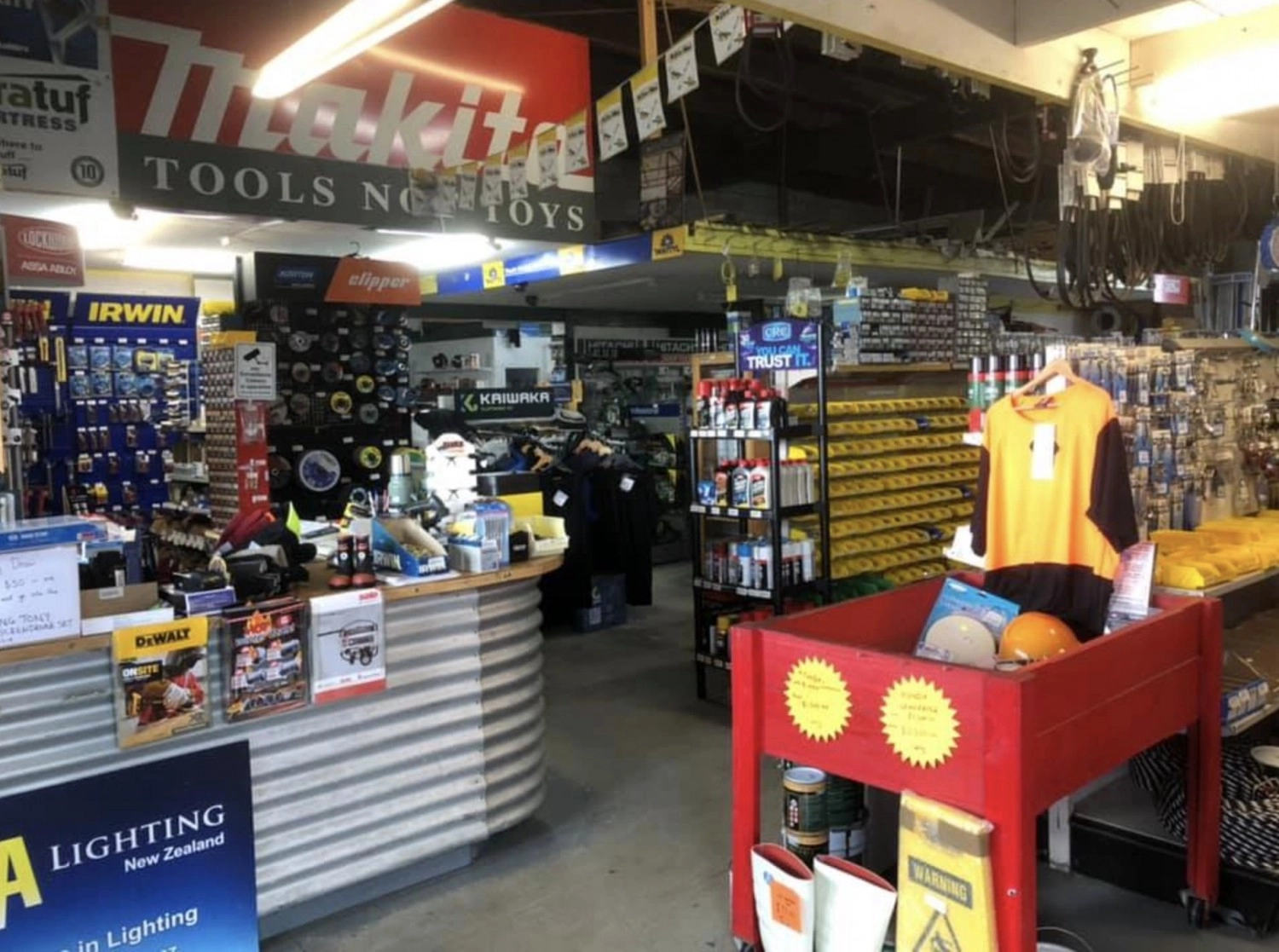 Whitianga Hardware BuildLink