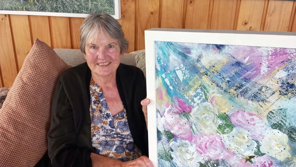 Liz Hart and painting to be raffled
