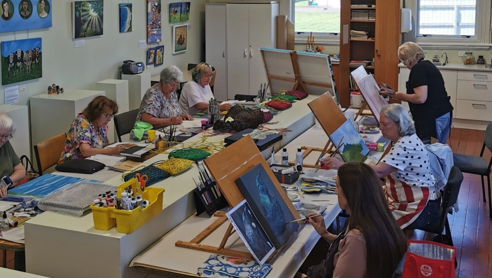 Whitianga Art centre artistic at work