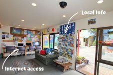 Office area with wifi On the Beach Backpackers Whitianga