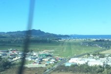 Whitianga airport Runway 04 Approach  To NE.jpg