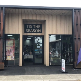 Tis The Season Craft and Gift Shop