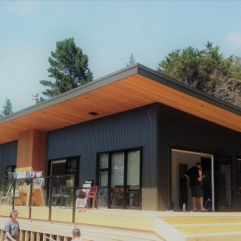 Black and timber house Whangapoua