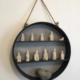 Round shelf