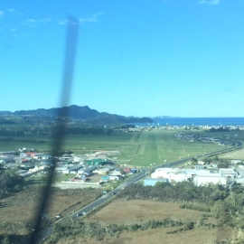 Whitianga airport Runway 04 Approach  To NE.jpg