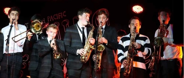 Kings College &#039;The Burtones&#039; returning to Whitianga