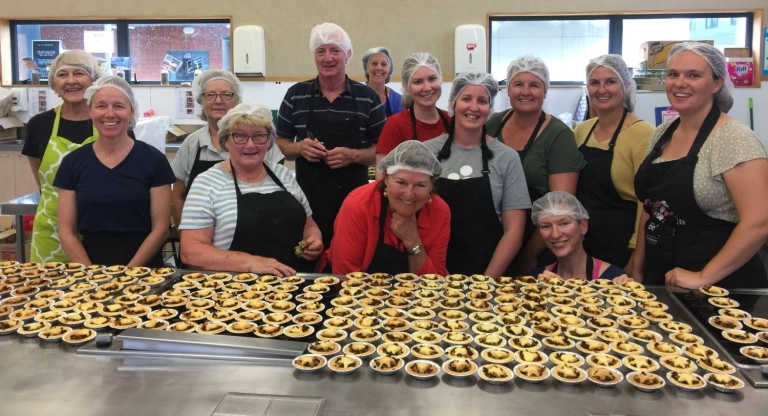 Bellyful Christmas Pie Fundraiser